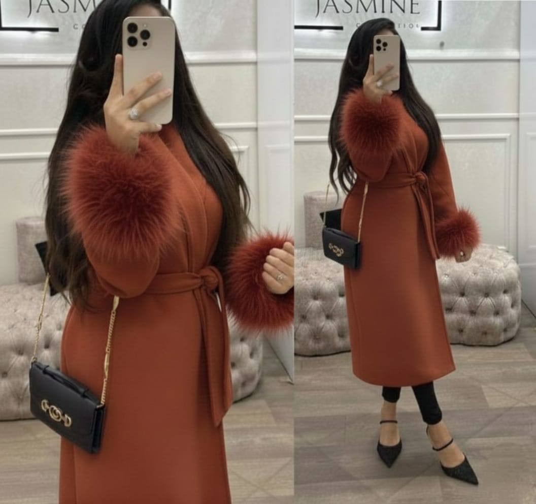 مونطو نسائي فاخر بكاشمير مع فورير – أناقة شتوية راقية (5 ألوان)